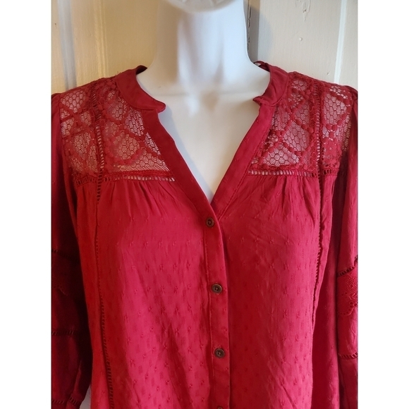 Knox Rose Eyelet Blouse - Picture 6 of 13